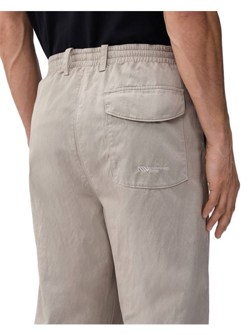 Massimo Osti Elastic PantsPantaloni in cotone e nylon sottoposti a doppia tintura in capo Massimo Osti Studio | MPA103A110500G310 OXFORD TAN